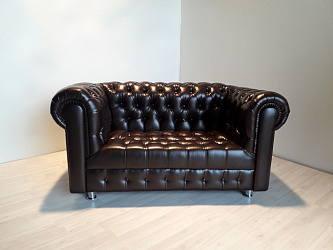 Диван "Честер каретная стяжка коричневый 2-х местный"